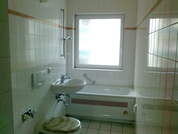 Bad mit Wanne