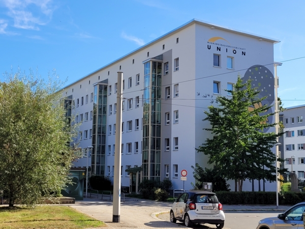 Zentralgelegene 3-Raum-Wohnung mit Aufzug - Photo 3