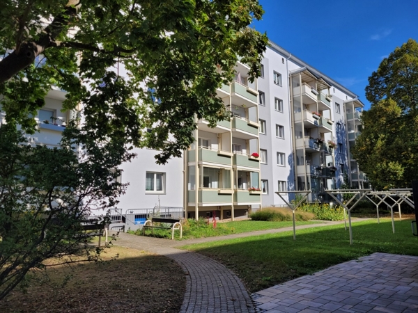Zentralgelegene 3-Raum-Wohnung mit Aufzug - Photo 4