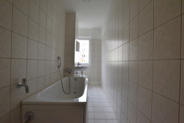 Muster-Bad mit Wanne