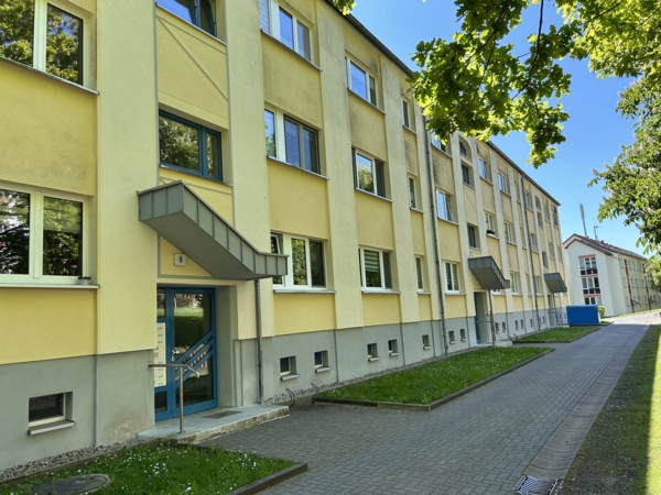 Hausansicht Eingänge