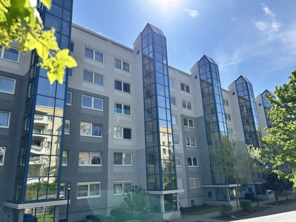 Gemütliche 3-Raum-Wohnung mit Dusche und Aufzug - Photo 1