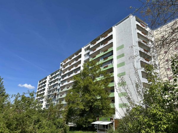 Große 3-Raum-Wohnung in Lusan mit Balkon - Photo 1