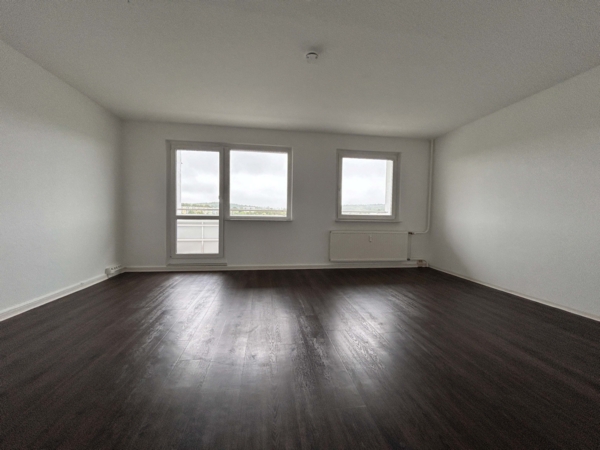 Große 3-Raum-Wohnung in Lusan mit Balkon - Foto 1